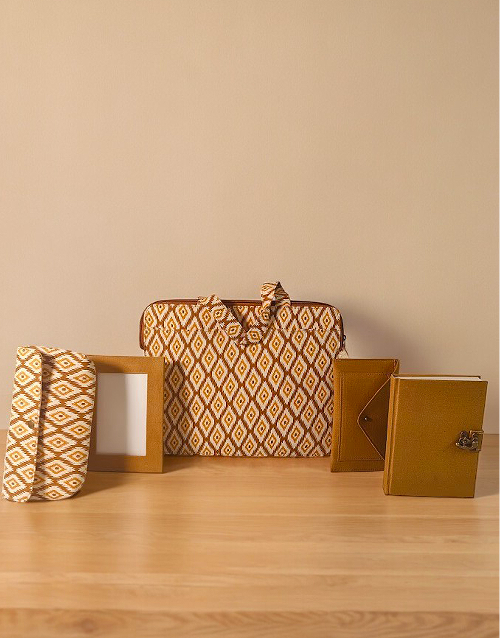 Jaipuri Elegance Organizer