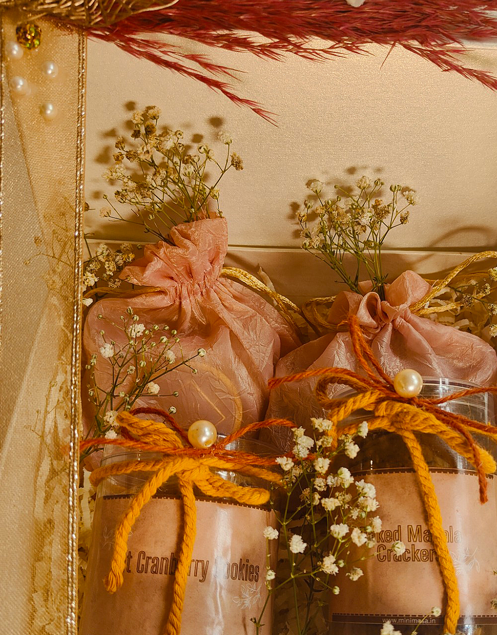 Charming-Rakhi-Hamper-1 Charming-Rakhi-Hamper